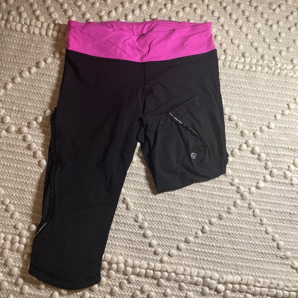 Lululemon crops